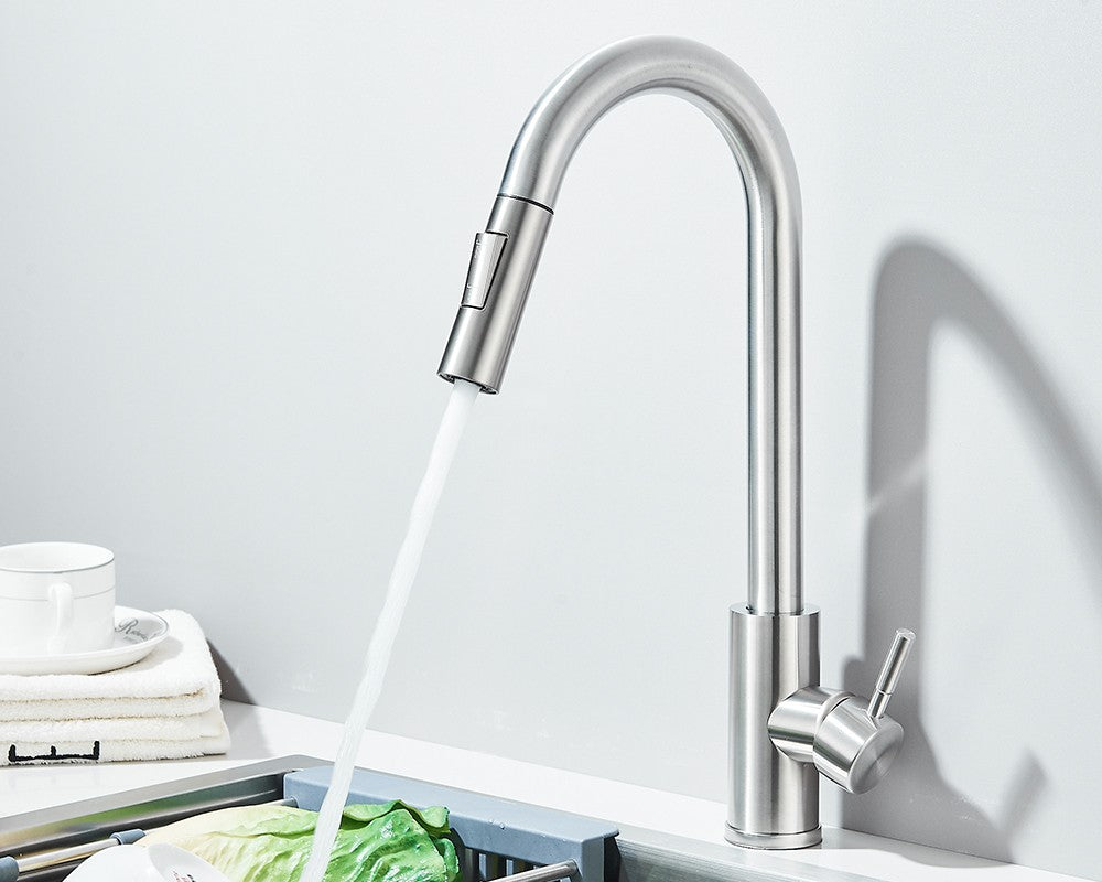 Torneira Misturadora de Cozinha Monocomando Quente e Frio com Bico Extensível e Duas Funções, Montada na Bancada