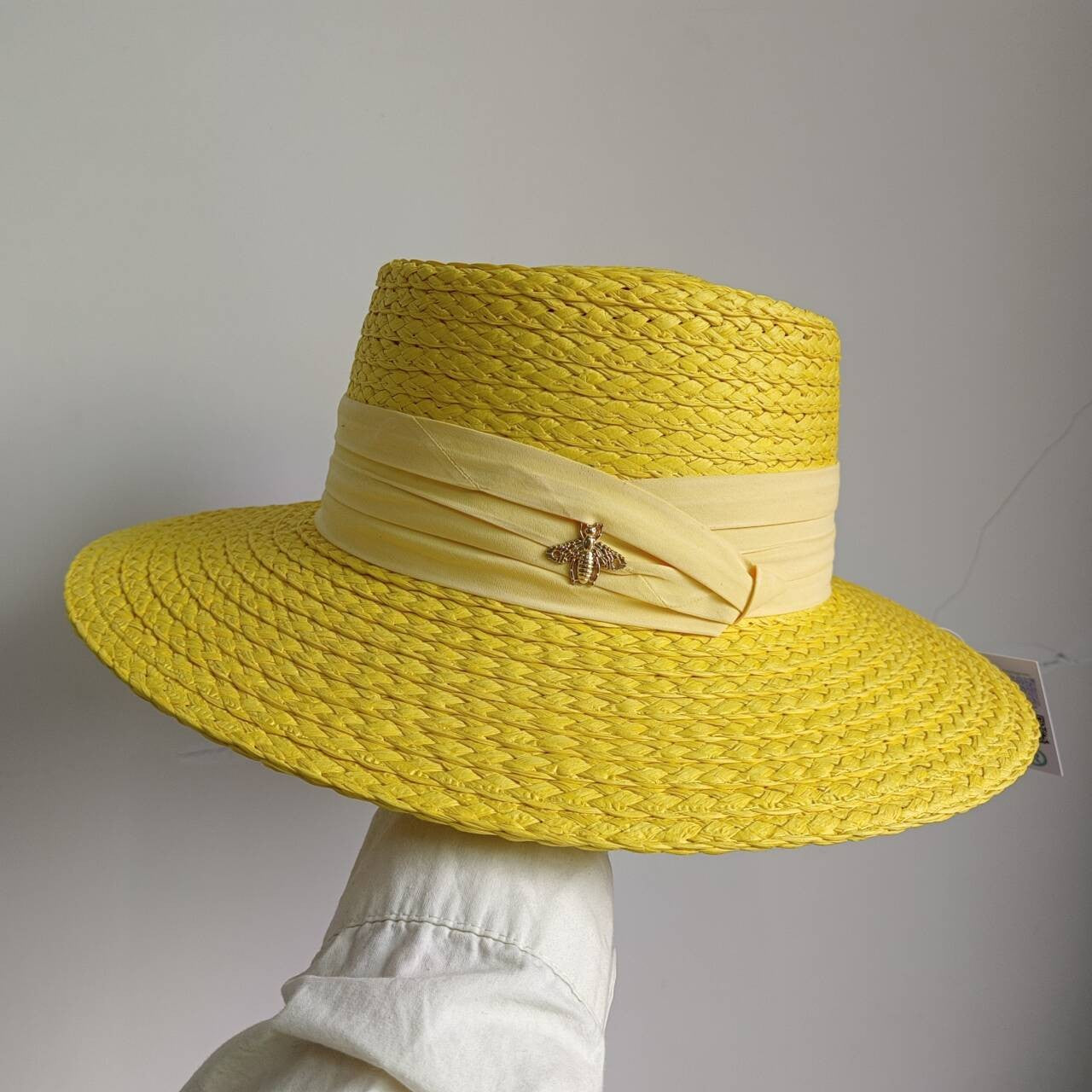 2023 Summer sun hat Lafite grass French straw hat Women's chain decorated straw hat Holiday Sun hat Punk style  beach