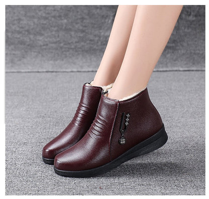 Leather Boots 2024 New Winter Middle-aged Flat Bottom Shoes for Women Soft Bottom Non-slip Wool Warm Cotton Shoes Women Boots