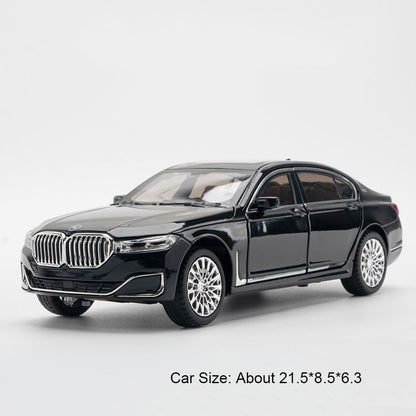 1:24 O 7 760Li Modelo I5 M60 Carro de Liga Fundida Brinquedos 6 Portas Abertas Luz Sonora Puxar para Trás Veículos Miniatura Presentes de Aniversário para Menino