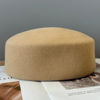 Vintage Hard Top Flat Fedoras Hats Women 100% Wool Felt Berets Hat Wedding Fascinator Caps Wedding Cocktail Party Pillbox Hat