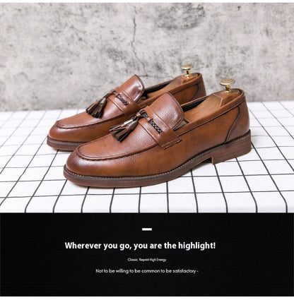 Pointed casual moccasins for men fringed slip-on men's shoes Beef soles bean boat shoes Fashion hair stylist fashion shoes