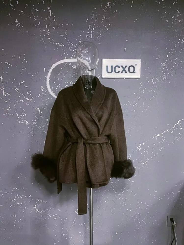 UCXQ Casaco Feminino Elegante OL para Escritório com Retalhos de Pelo Manga Comprida Lã Jaqueta de Roupa Feminina Bonita Outono Inverno 2025