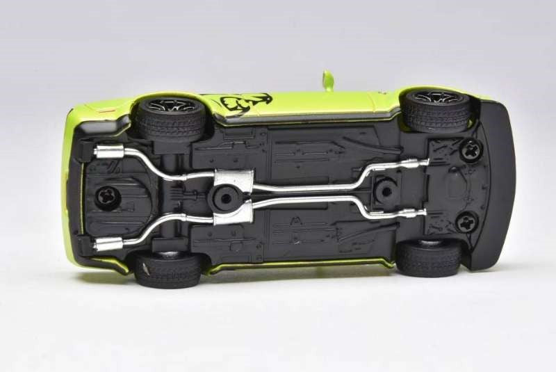 Novo Dodge Challenger Srt Hellcat Carro De Brinquedo Miniatura 1:64 Simulação Liga Abre Capô Presente Para Crianças