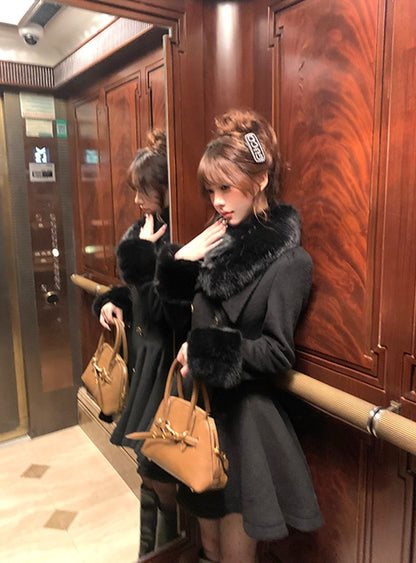 Vintage Black Wool Blends Coats Women Elegant Faux Collar Woolen Jacket Korean Long Sleeve Outerwears Winter Design Overcoat New