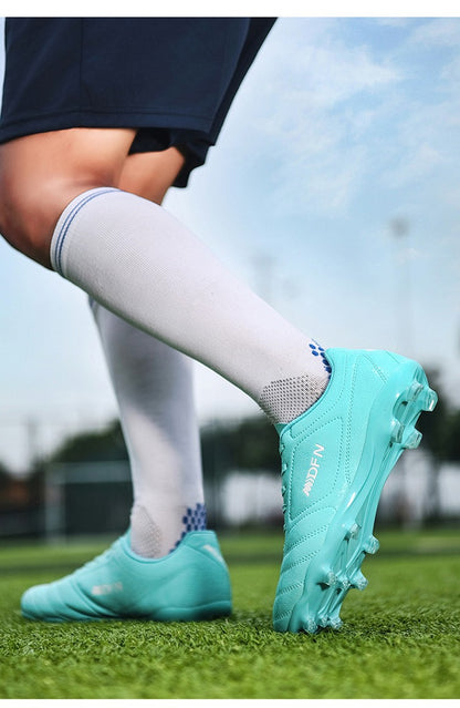 New Men Football Boots Men Soccer Shoes Adults Society Football Cleats Ultralight Training Soccer Sneakers Outdoor Lagre Size 47