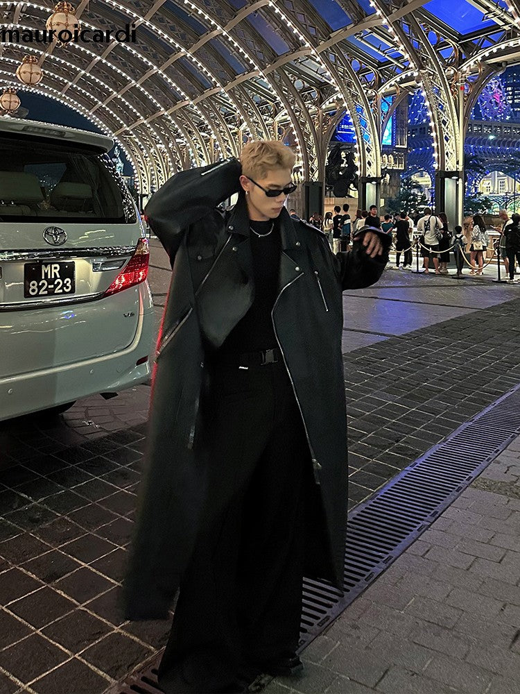 Mauroicardi Spring Autumn Oversized Cool Extra Long Black Pu Leather Trench Coat Men Zipper Loose Luxury European Fashion 2023