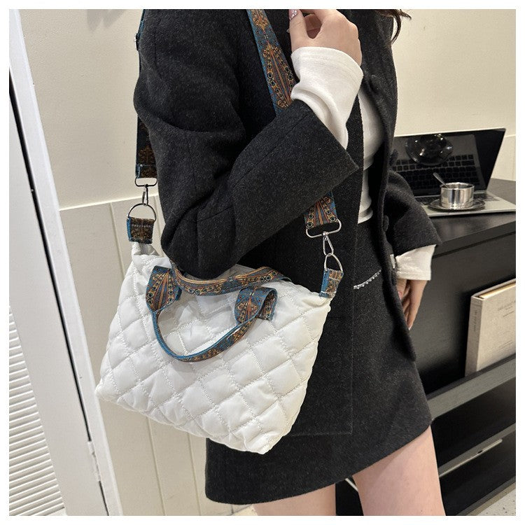 Women Wide Shoulder Belt Handbag Fall/Winter Rhombus Space Cotton Shoulder Bag Large Capacity All-Match Shopping Tote Bag