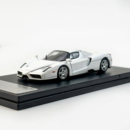 Rei Modelo 1:64 Edição Enzo Figura Simulação Liga Abre-Tampa Miniatura Die-Cast Carro Modelo Personalizado Brinquedos Presente Ornamento Colecionável