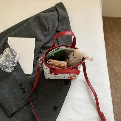 Women PU Cherry Shoulder Bag Large Capacity Trendy Commuting Bag with Cherry Pendant Stylish Crossbody Bag Aesthetic Handbag