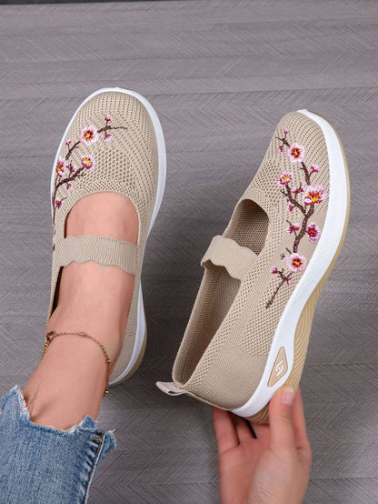 Women's Summer Casual Sneakers - Breathable Mesh Flats for All-Day Comfort