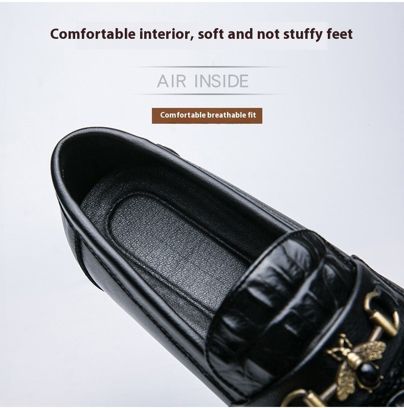 Pointed casual leather shoes for men Korean trend British style loafers small bee leather business dress slip-on feet