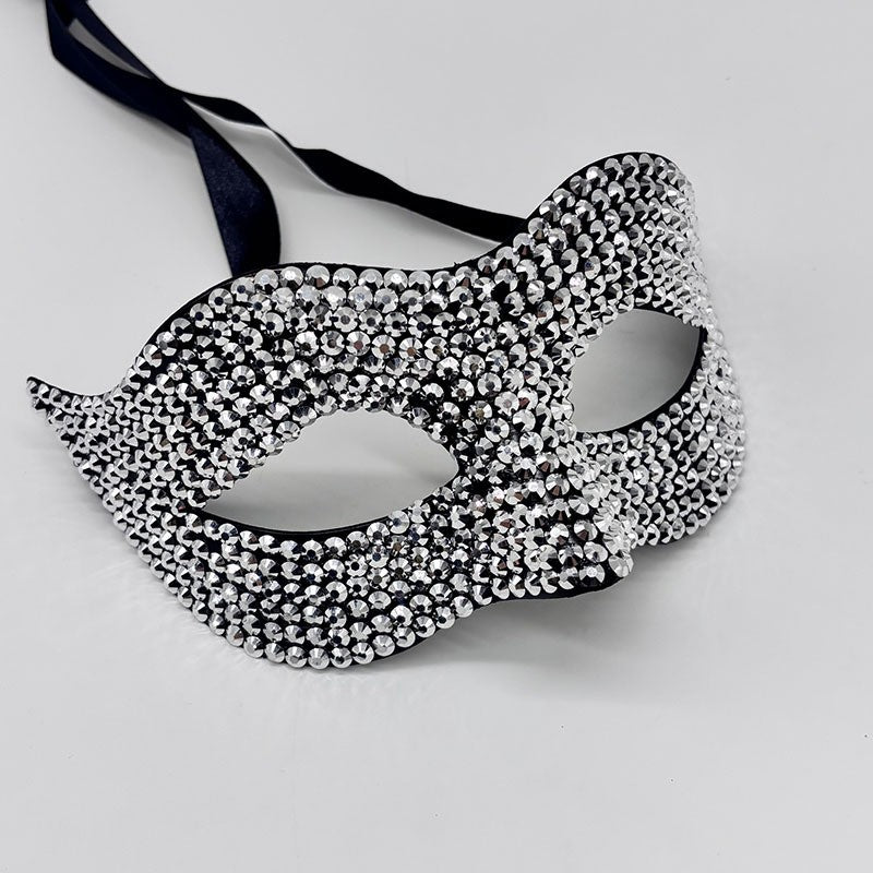 Party Masquerade Mask For Man and Women Full Diamond Half-Face Halloween Performance Entertainment Mask Fashion Eye Mask