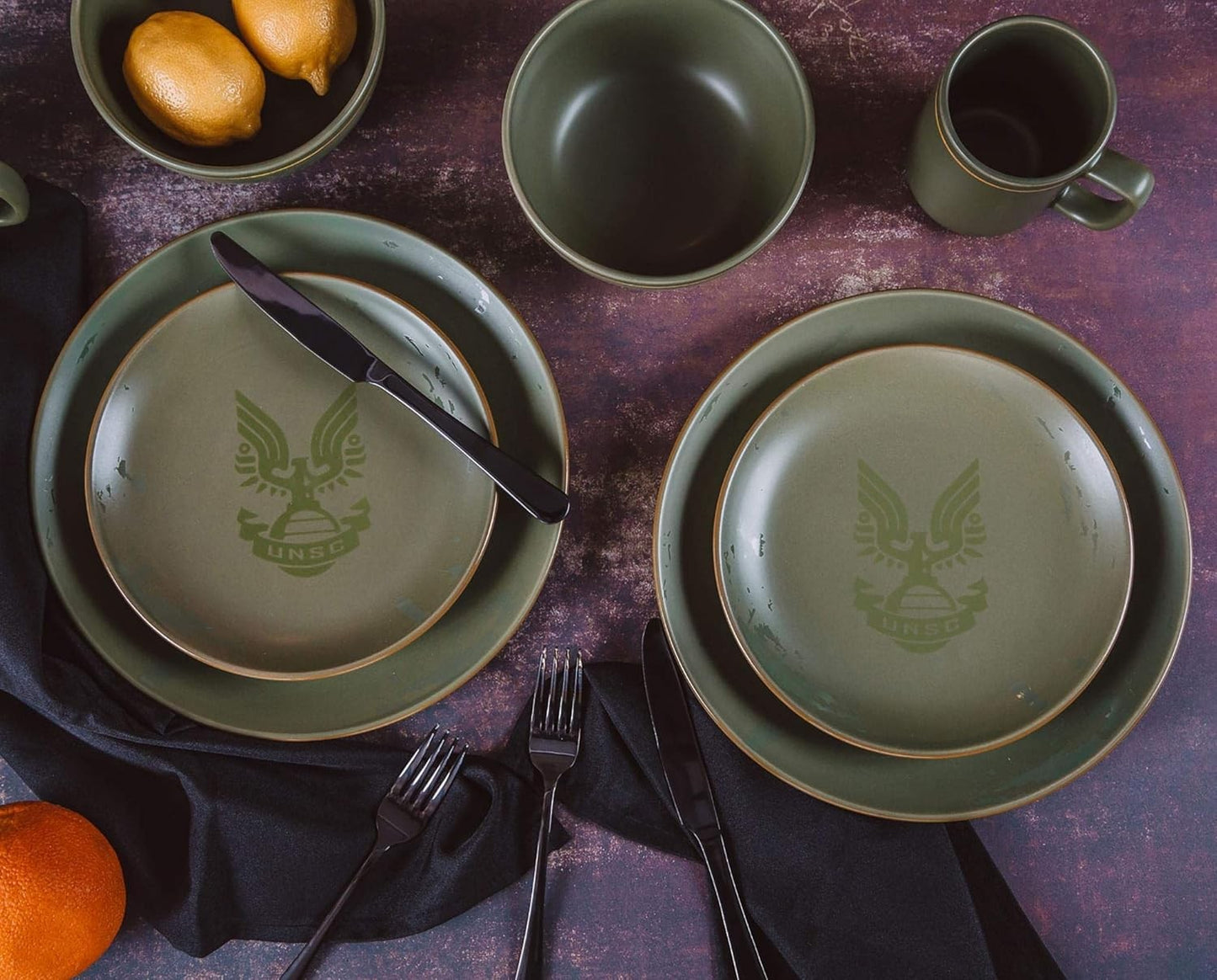 HALO Master Chief 117 – Conjunto de Louças de Cerâmica com 8 Peças | Essenciais de Cozinha para Casa com Tema de Videogame | Inclui Pratos Rasos e de Salada