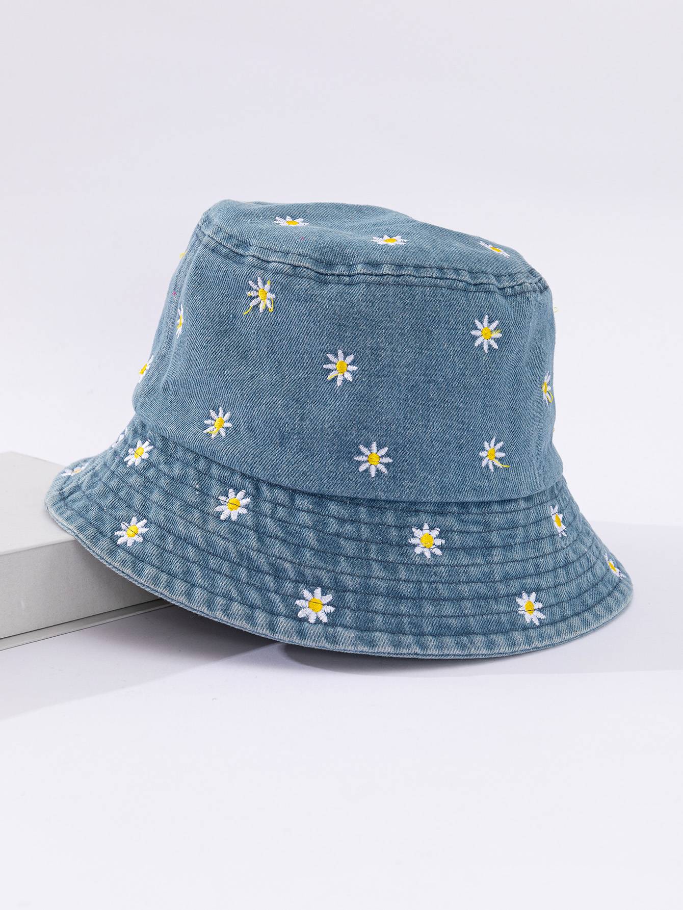 Little Daisy Embroidered Fisherman Hat for Women in Spring and Summer Fashion Versatile Sunshade and Sunscreen Show Small Face
