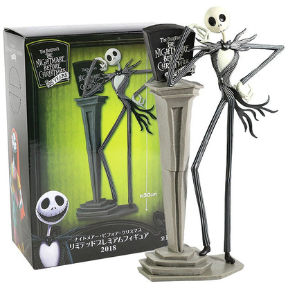 Coleção de Brinquedos 25º Aniversário: Boneco Articulado de Luxo Jack Skellington de O Estranho Mundo de Jack com Cabeças Intercambiáveis