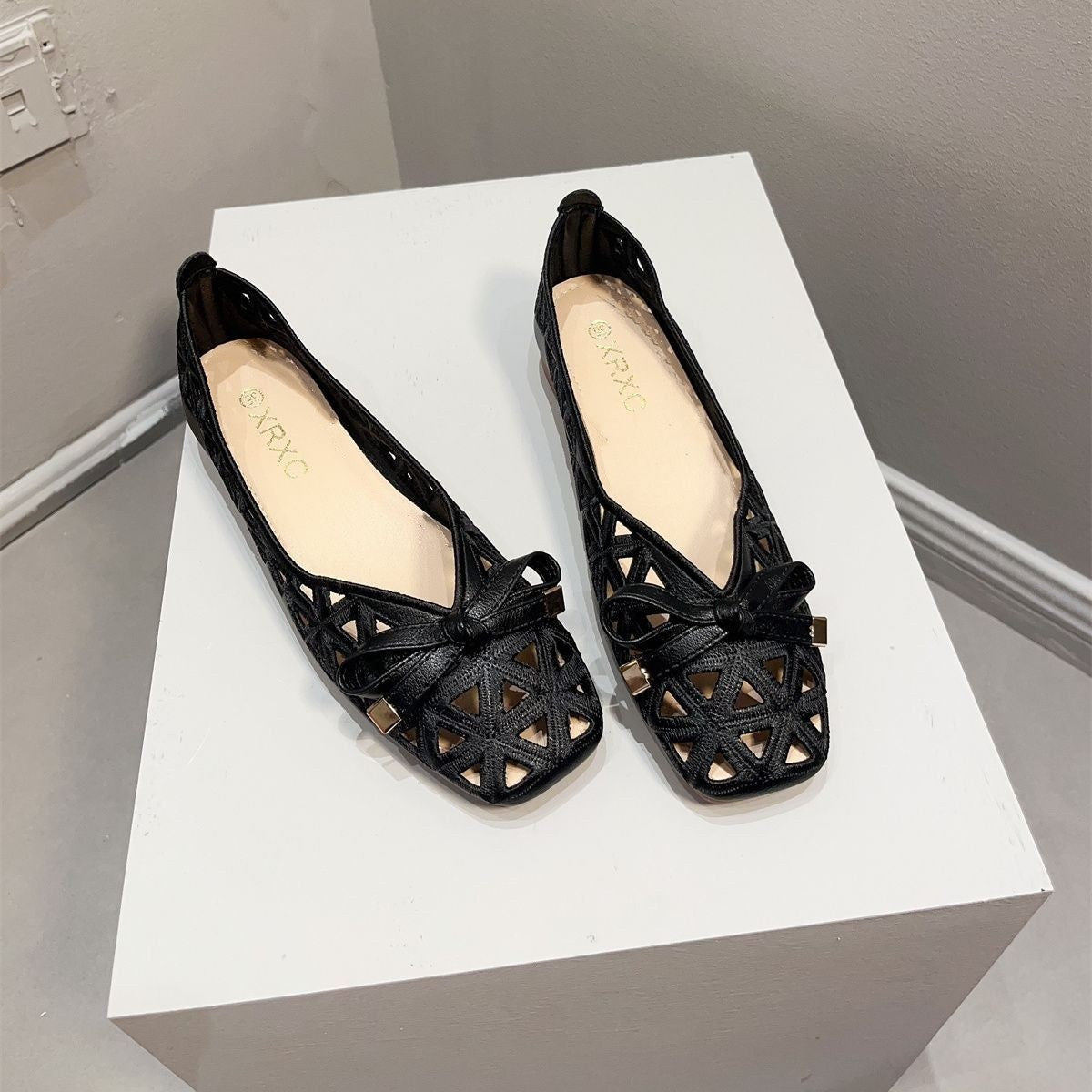 2025 New Fashion Women's Sweet Bow Mesh Flats - Hollow Out Grid Pointed