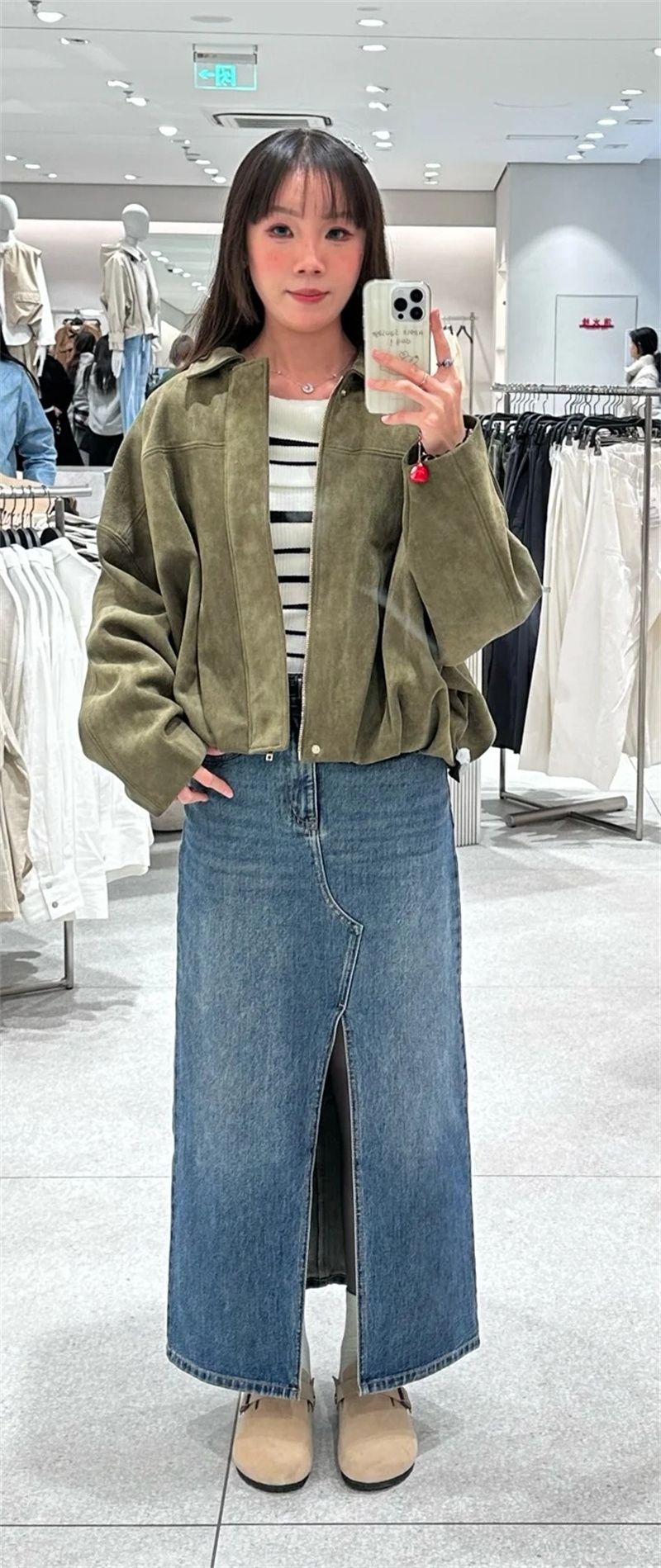 Women's Jacket Fall 2025 New Solid Color Long-Sleeved Faux Suede Loose Bomber Jacket Casual Fashion Personality Versatile