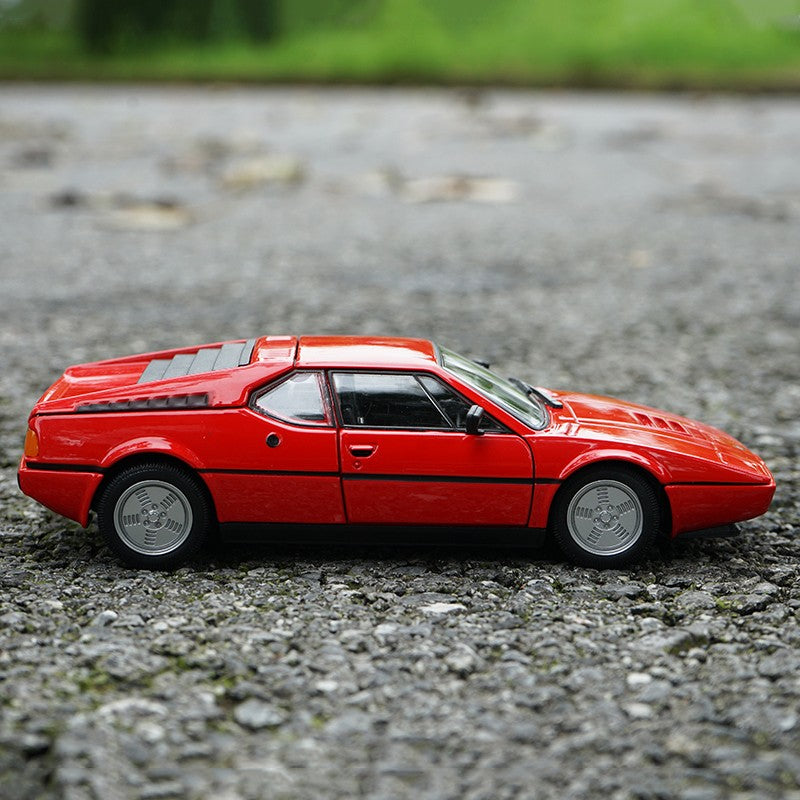 WELLY 1:24 BMW M1 Carro Esportivo de Liga Leve Modelo de Carro em Miniatura Coleção Estática de Metal Fundido Brinquedo Infantil de Aniversário Carros Presentes