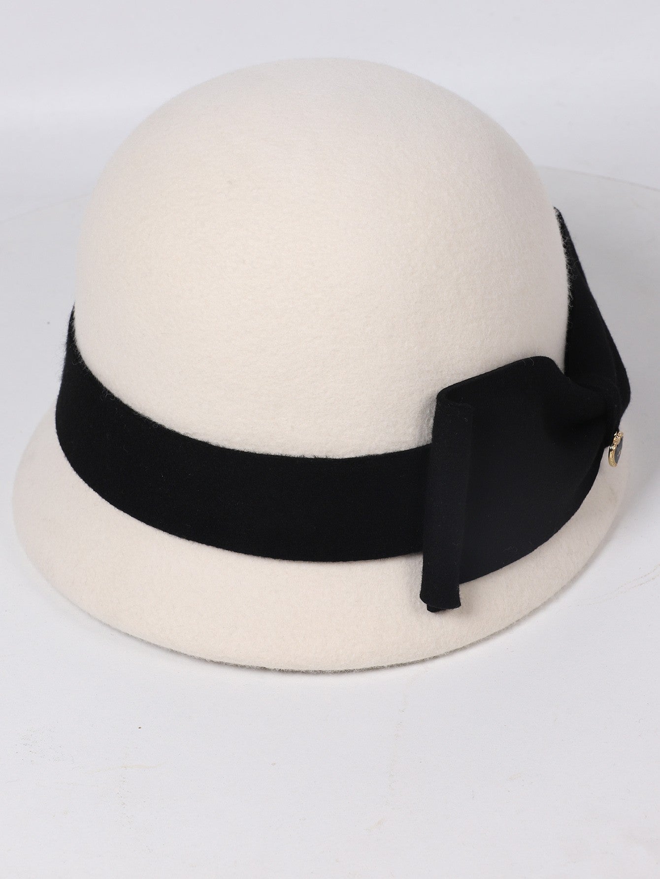 Chapéus de inverno luxuosos e elegantes de lã feltro para mulheres preto/branco com aba enrolada para casamento igreja coquetel chá de festa a rigor