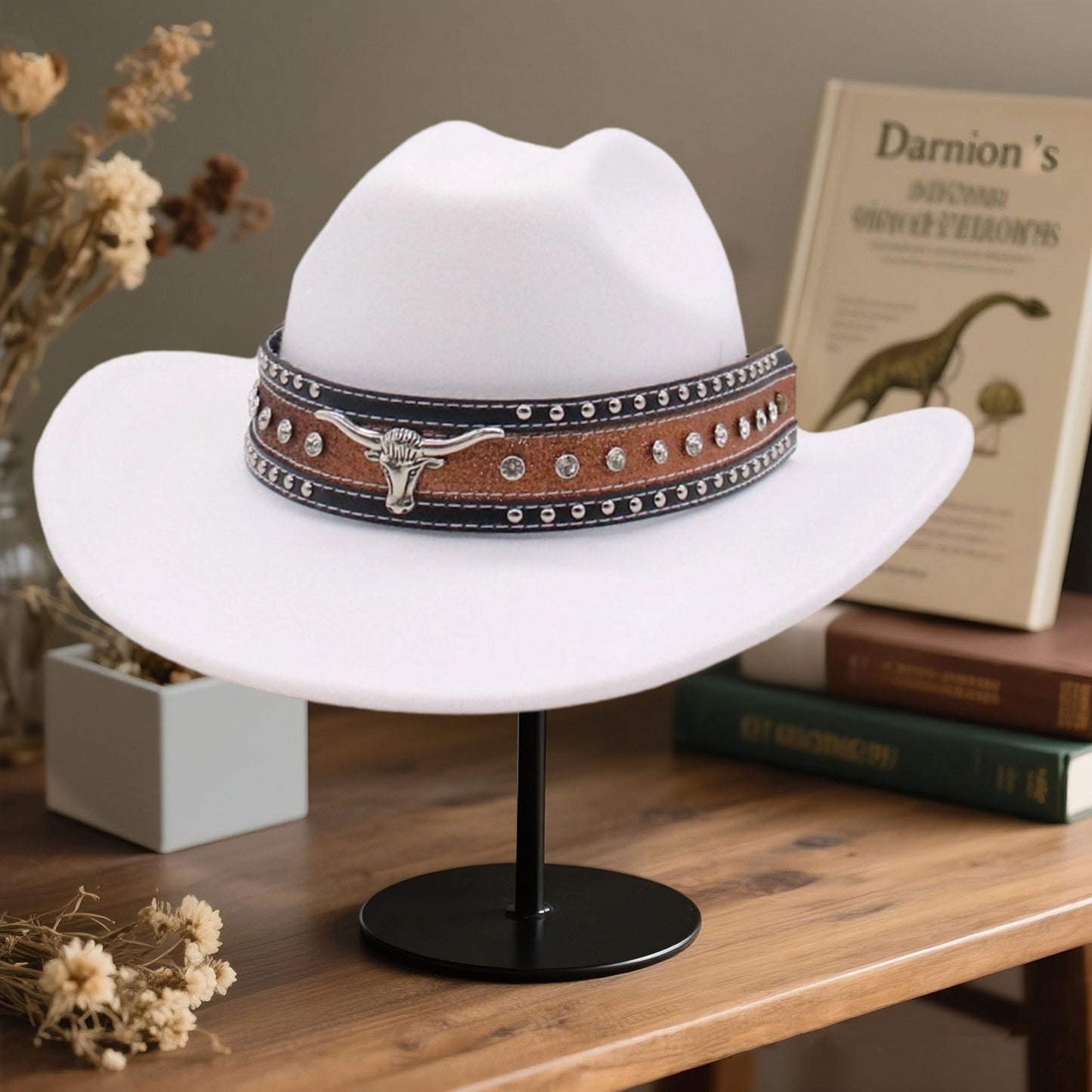 Chapéu Fashion de Aba Larga com Cinto de Touro com Strass - Boné de Vaqueira Moderno para Homens e Mulheres Perfeito para Atividades ao Ar Livre