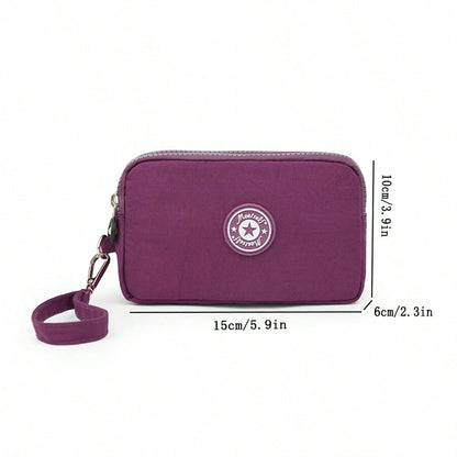 The 3-layer zipper clutch is lightweight, compact and versatile for ladies. It can be used with mobile phones or loose change