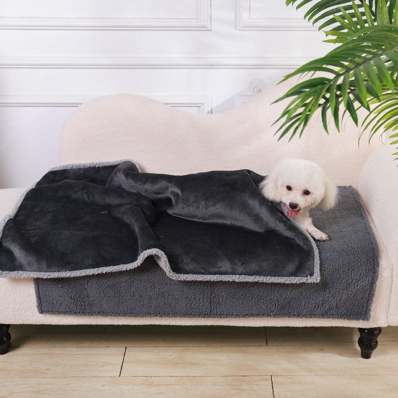 Manta para Dormir Pet Macia Confortável Quente Flannel Pele de Cordeiro Cobertor para Cães Engrossar Impermeável Tapete para Cães e Gatos Acessórios para Cães