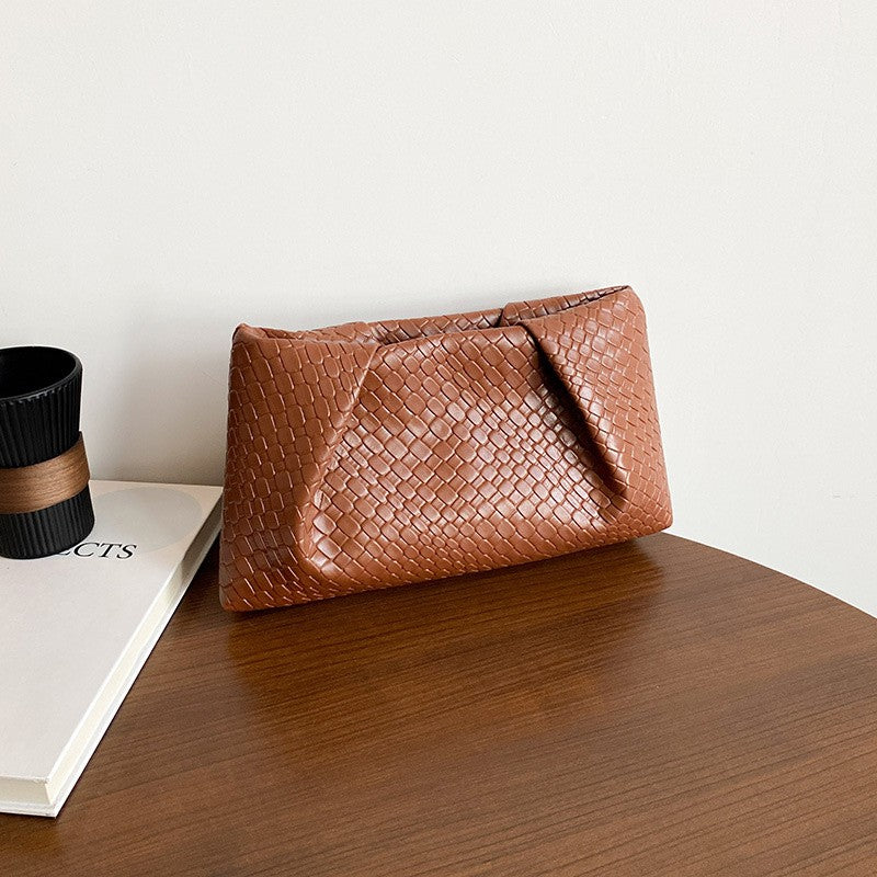 Large Capacity Shoulder Bag New Fashion Popular Woven Commuter Simple Clutch Bags Retro Evening Phone Pocket