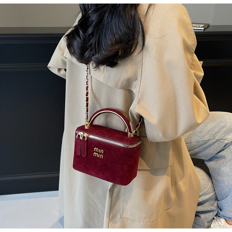 2025 Light Luxury Designer Retro Box Bag Female Korean Version of The Texture One-shoulder Messenger Mini Earphone Lipstick Bag