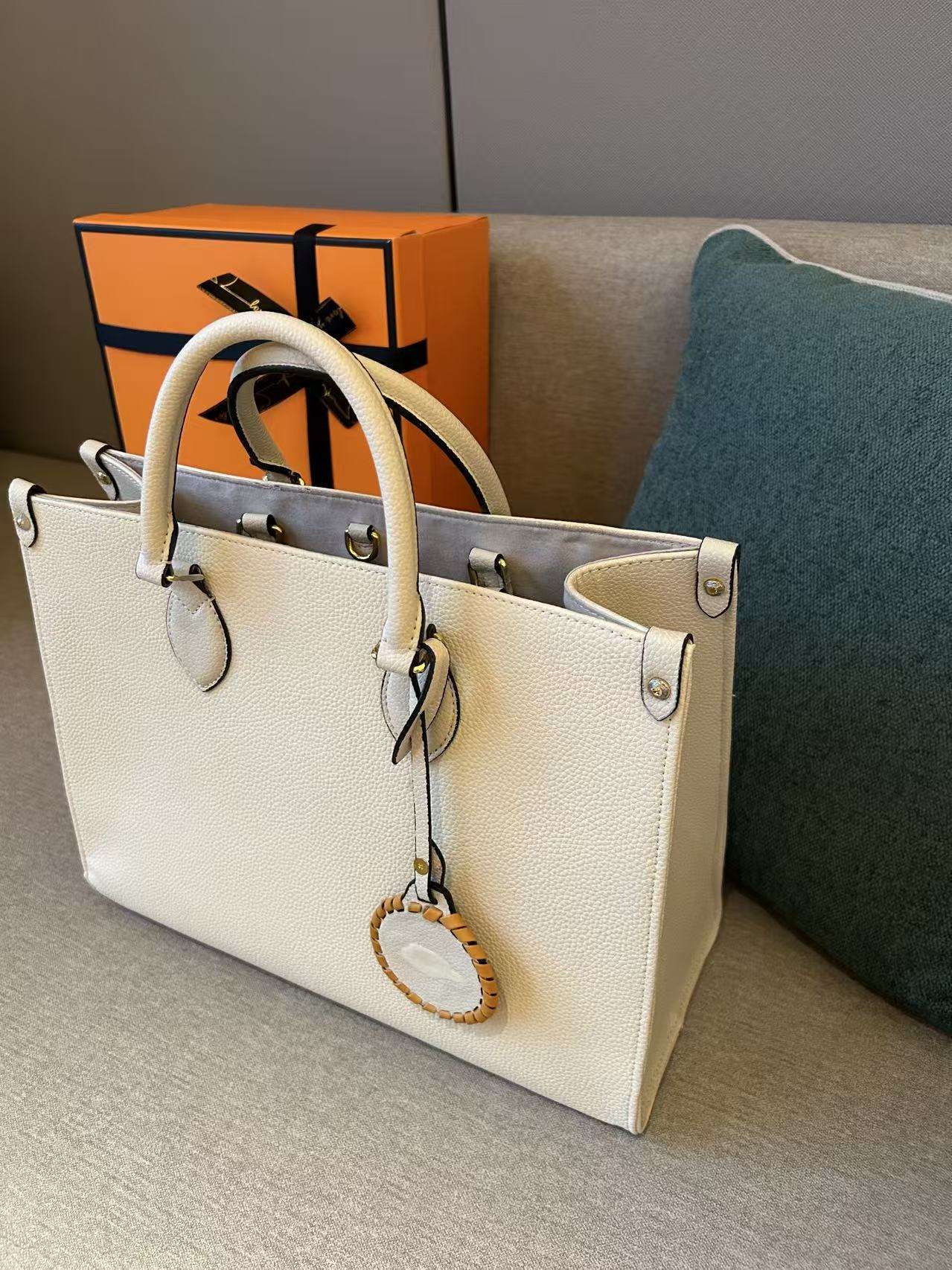 2025 Luxury Shoulder Bag with Original Logo Women's Soft Leather Tote Bags Fashion Designer Brand Handbags Adjustable Strap