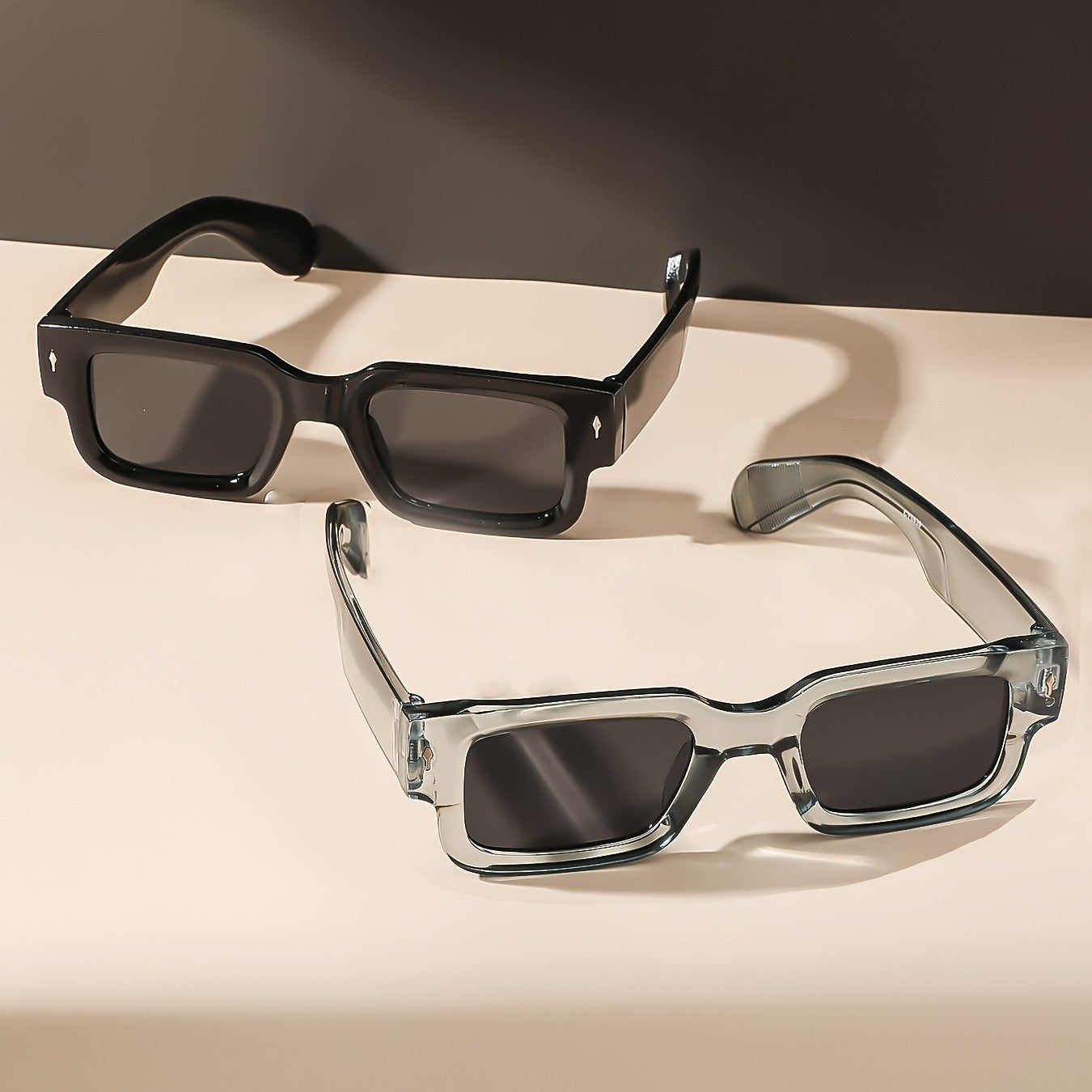 1PC Unisex Retro Square Sunglasses Classic UV Protection Plastic Frame Shades for Outdoor Travel Driving