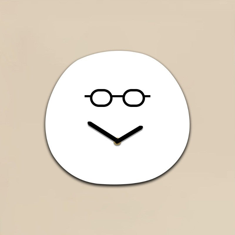 Creative Minimalist Decoration Playful and Smiling Face Clock Living Room Foyer Decoration Acrylic Silent Gift Clock