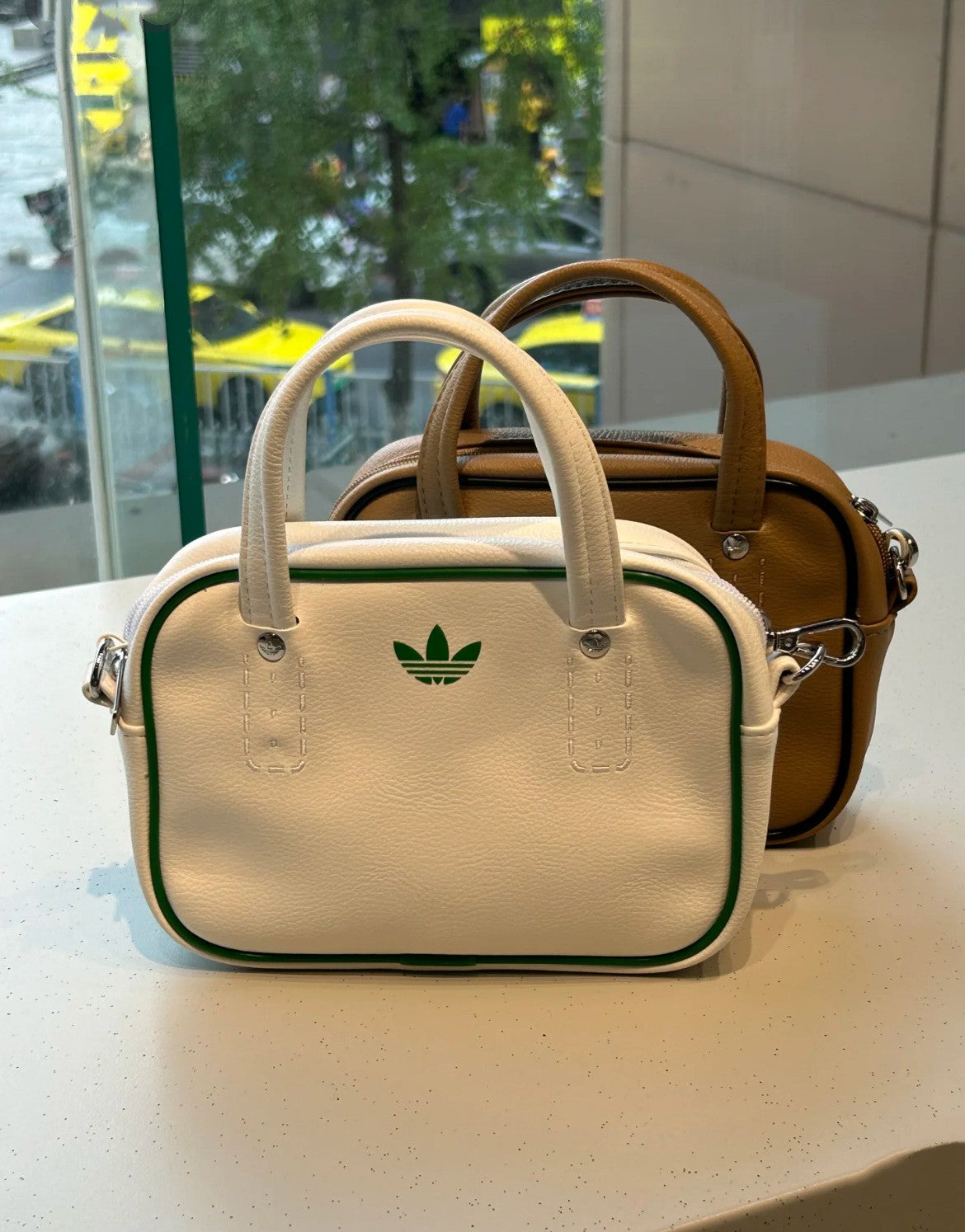 Clover men's and women's fashionable contrasting small square bags, sports single shoulder hand-held crossbody bags