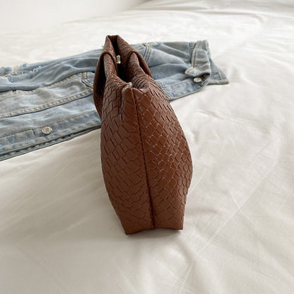 Large Capacity Shoulder Bag New Fashion Popular Woven Commuter Simple Clutch Bags Retro Evening Phone Pocket
