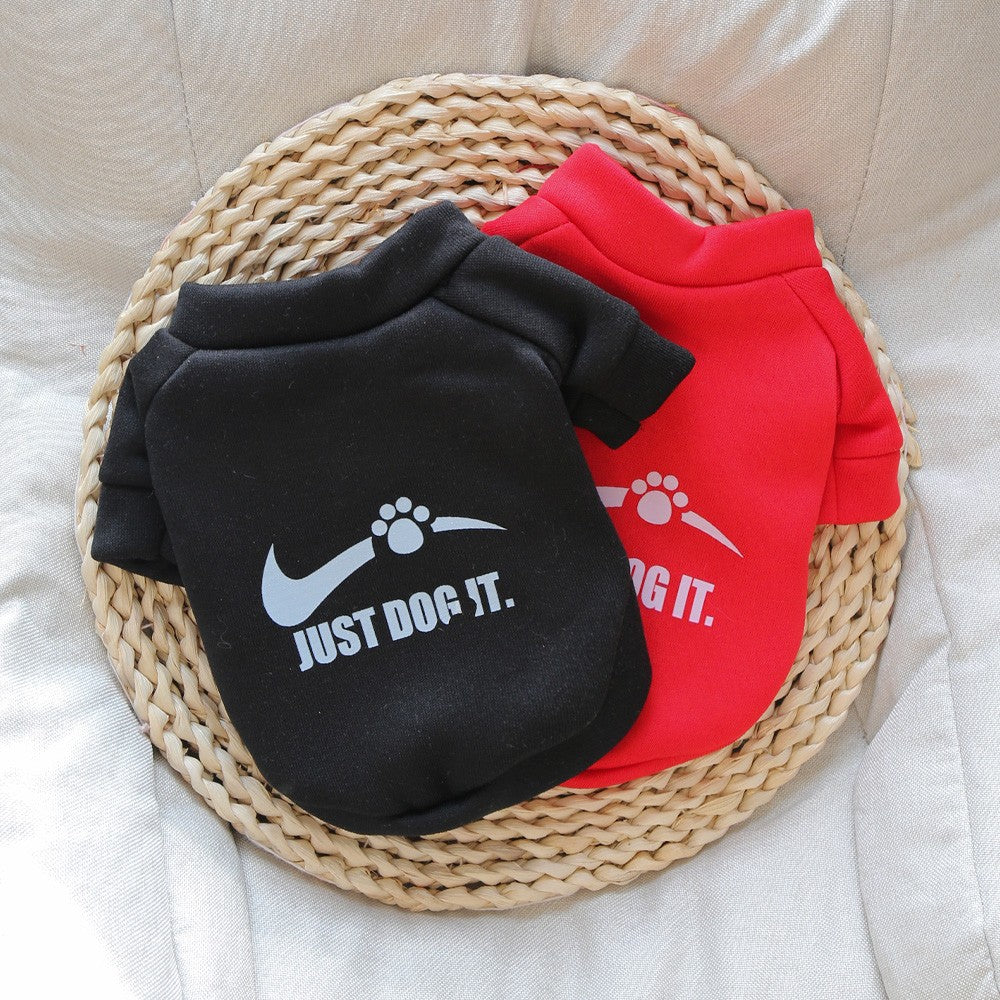 Roupas de outono e inverno para animais de estimação, moletom de veludo com gola redonda e letras inglesas fofas, roupas universais super fofas para gatos e cachorros, modernas