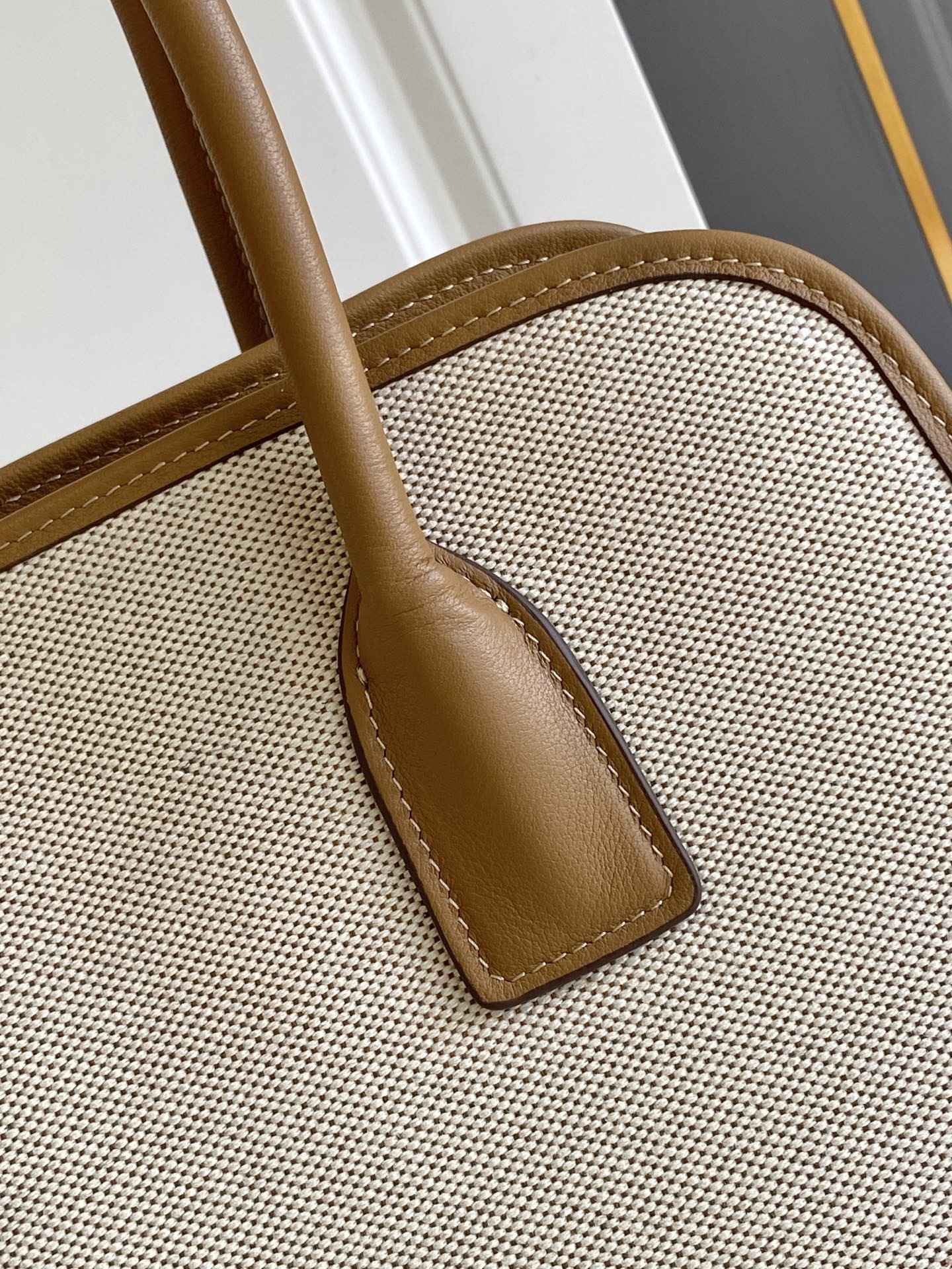 Designer Bags Woman Luxury 2025 Spacious Famous Brand Handbag New Luxury Arrival Womens Bag For Fashion