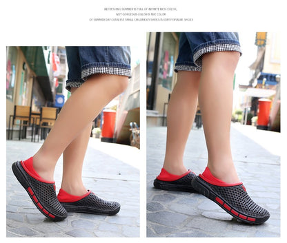 2025 New summer men's flip-flops Casual beach slippers Light wading sandals Family bathroom shower men's shoes large size