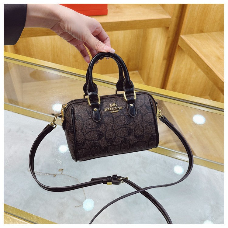 Classic Retro Boston New Small Bag Casual and Versatile Temperament Good Look Popular Hot Style Crossbody Bag