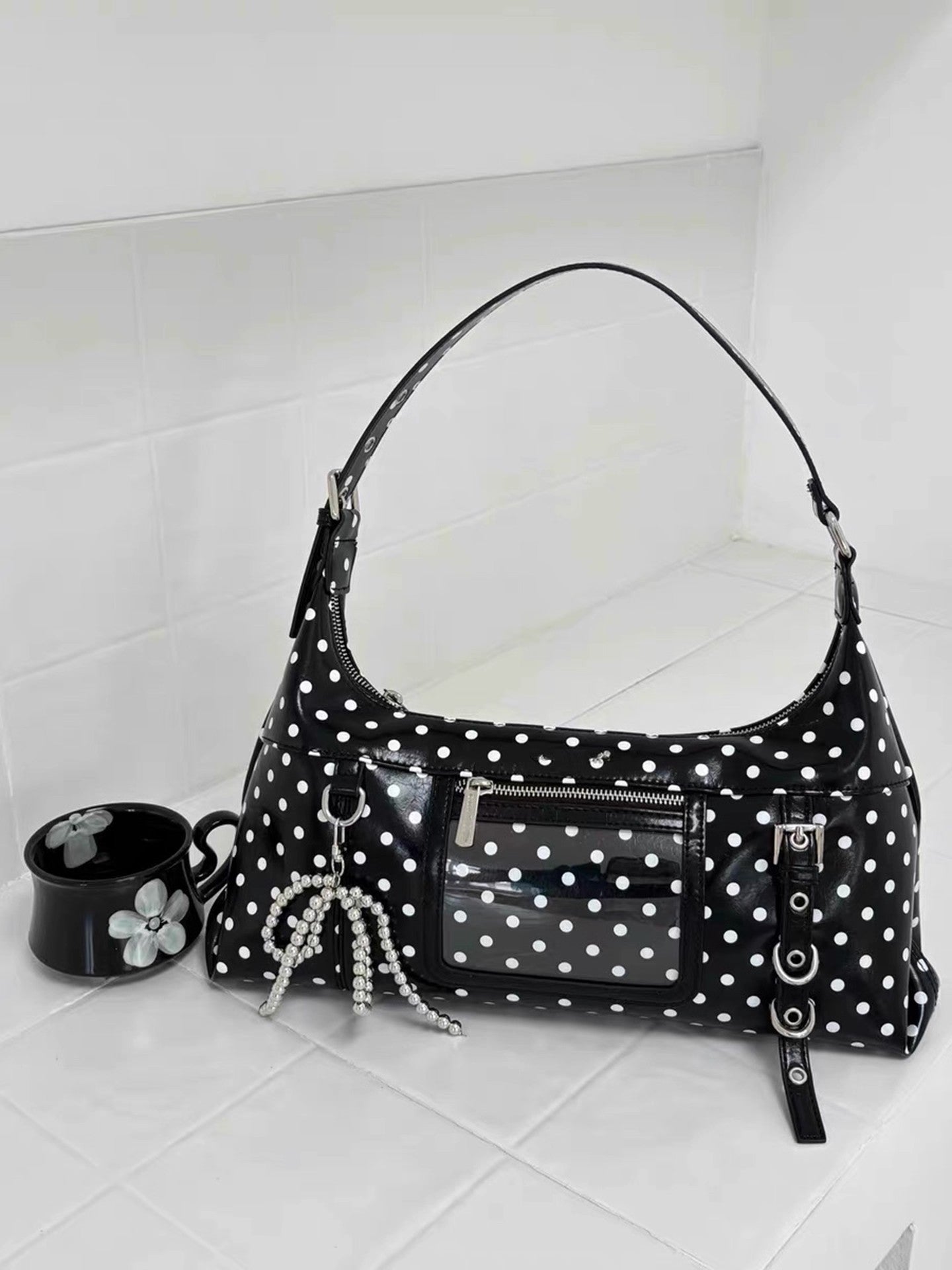 Retro oil wax leather crossbody bag, contrasting polka dot mini armpit bag, girls' shoulder bag