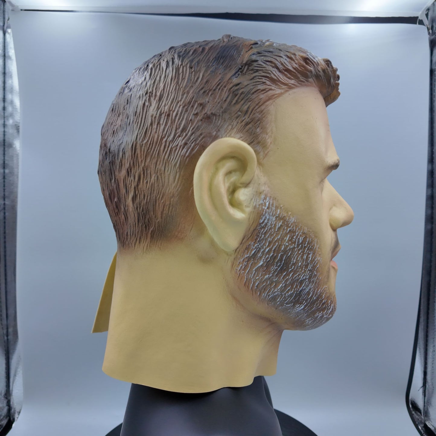 Realistic Latex Male Mask Chris Hemsworth Celebrity Mask Halloween Carnival Costume Party Fancy Dress Adult Prank Head Cover