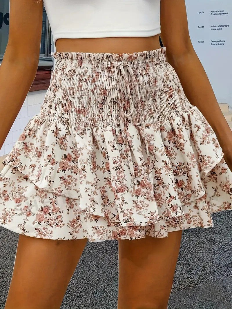 Spring and summer new small floral fashion women's shorts with a drape effect, versatile casual skirt pants.