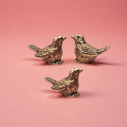 1 brass sparrow figurine, Christmas tea pet desktop home decoration, personalized fun Christmas gifts