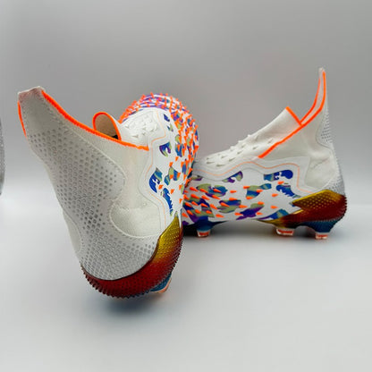 New Men Football Field Boots Professional Original Soccer Shoes Resistant Unisex Comfortable Ankle Cleats Football Shoes Outdoor