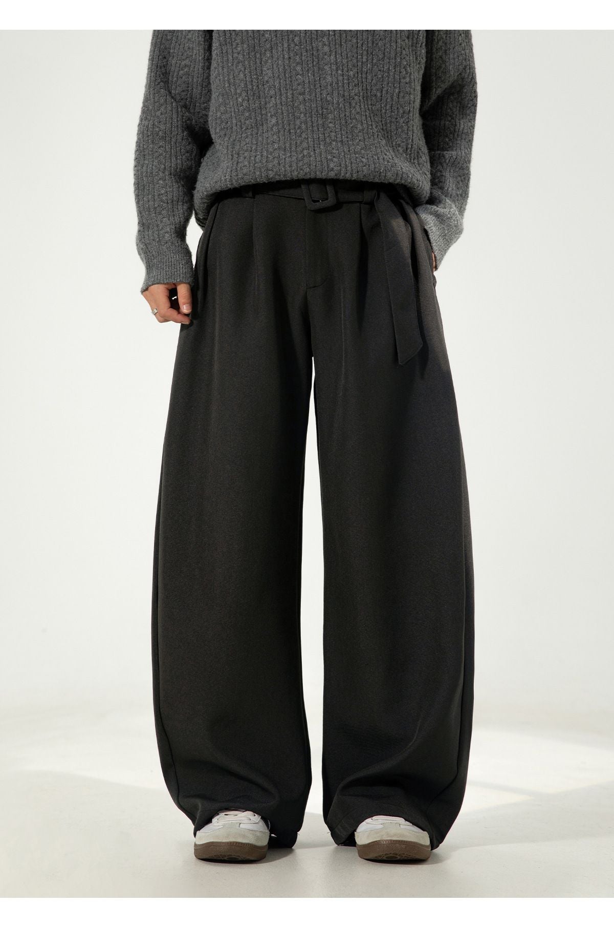 Men's Pleated Drape Curved-Leg Trousers Loose-Fit Straight-Leg Pants Retro-Style Belted Casual Pants
