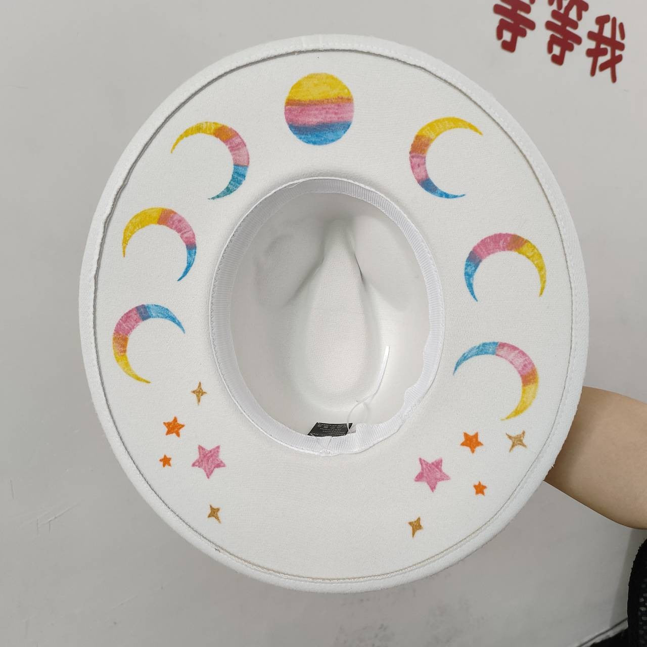Chapéu Fedora Pintado à Mão Masculino e Feminino Chapéu Panamá Moda Primavera Outono com Pena Envolta Chapéu Fedora de Lã com Aba Grande