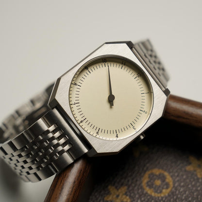 SKU watch Light Luxury Fashionable Unique Retro Niche-Designed Men's Quartz Watch Mens timepiece watches for man male