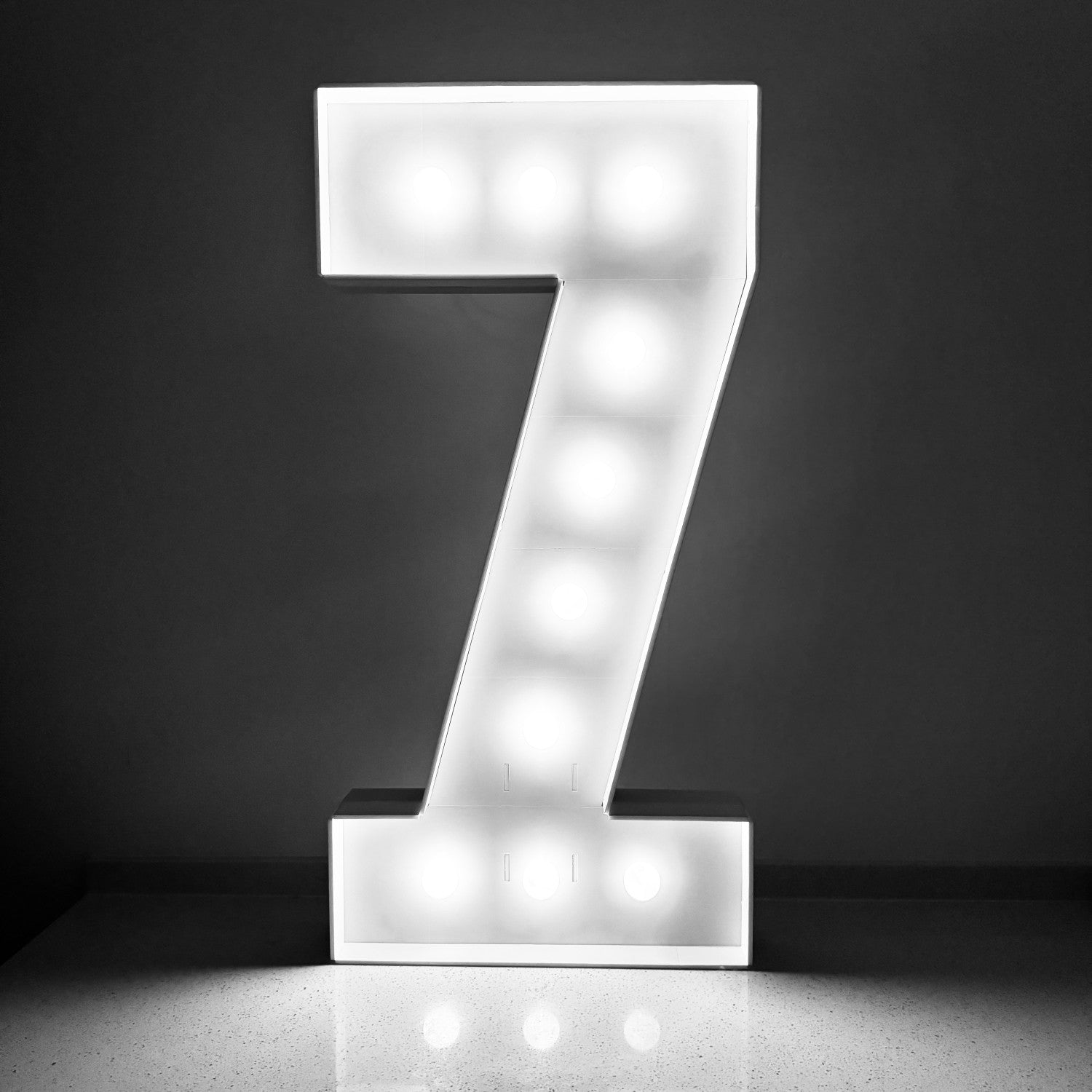 1/2 Pc 73cm/28.7inch Light Up Digital Marquee Frame White Lights KT Board Number 0-9 KT Board With Bracket Party Decorative