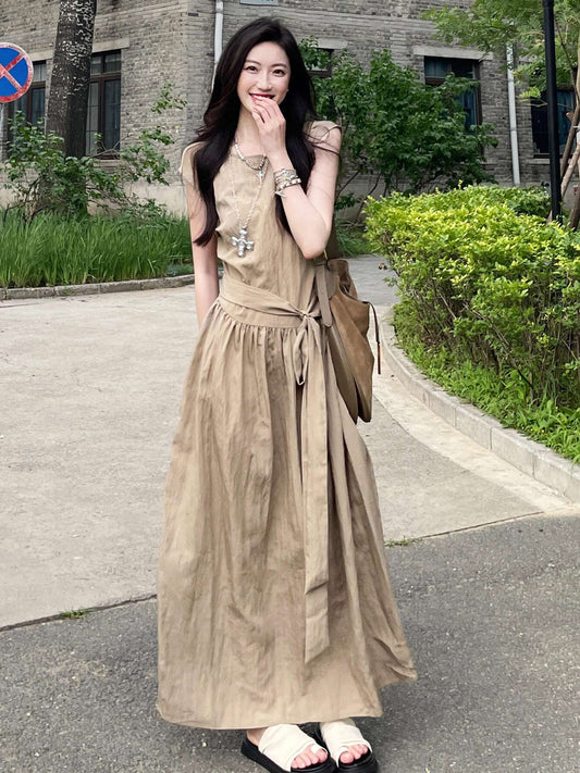 French Riviera Maxi Dress Women Sleeveless Vacation Wear Sculpted Waist Effortless Elegance Seaside Aesthetic Minimalist Luxury