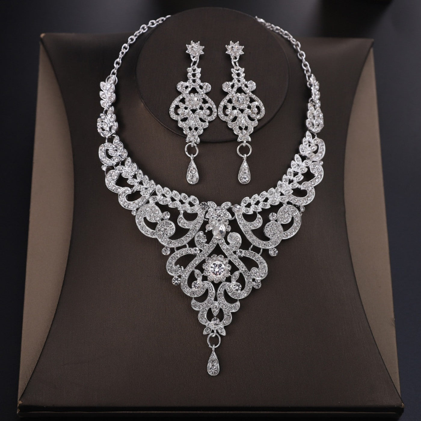 Conjunto de joias estilo palaciano com design sofisticado, joias femininas de luxo com strass incrustados