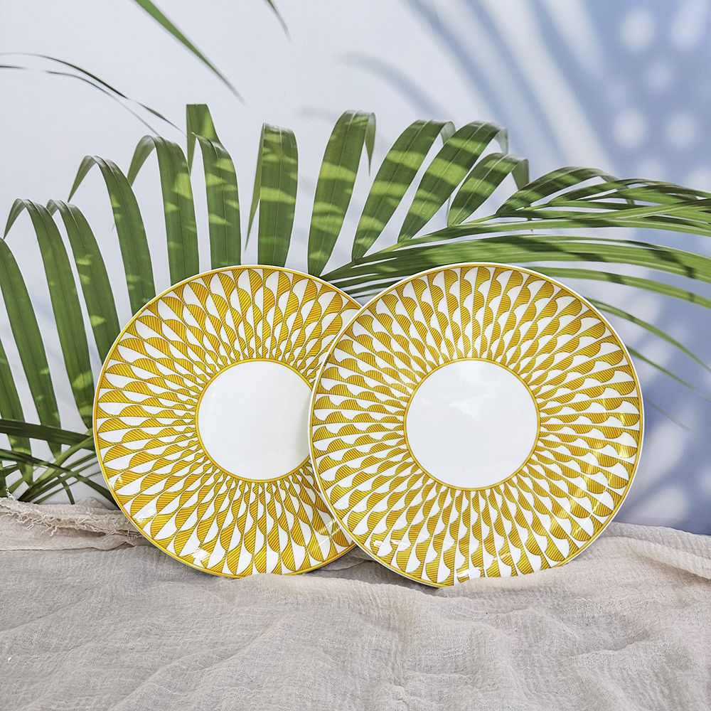Conjunto de Mesa Elegante em Porcelana Fina Europeia Louça Ocidental Prato de Bife Prato Raso Prato de Dim Sum Faca Garfo Doméstico Prato de Bife